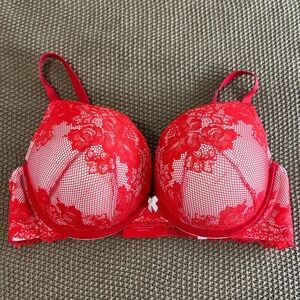 Torrid Red Lace Padded Underwire Push Up Plunge Bra - Size 40DD